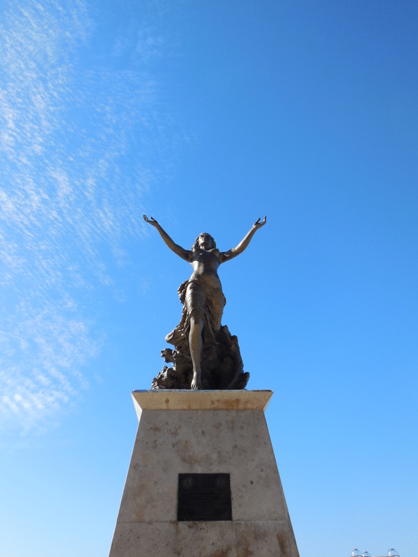 Monumento a la Mujer Mazatleca 2