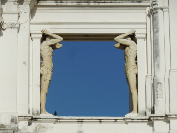 Leon Cathedral - two guys doing the heavy lifting