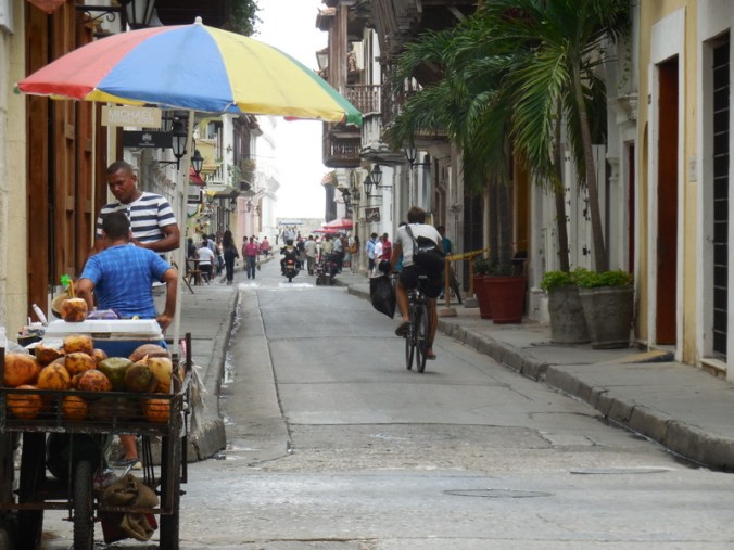Cartagena oldtown street scene 1