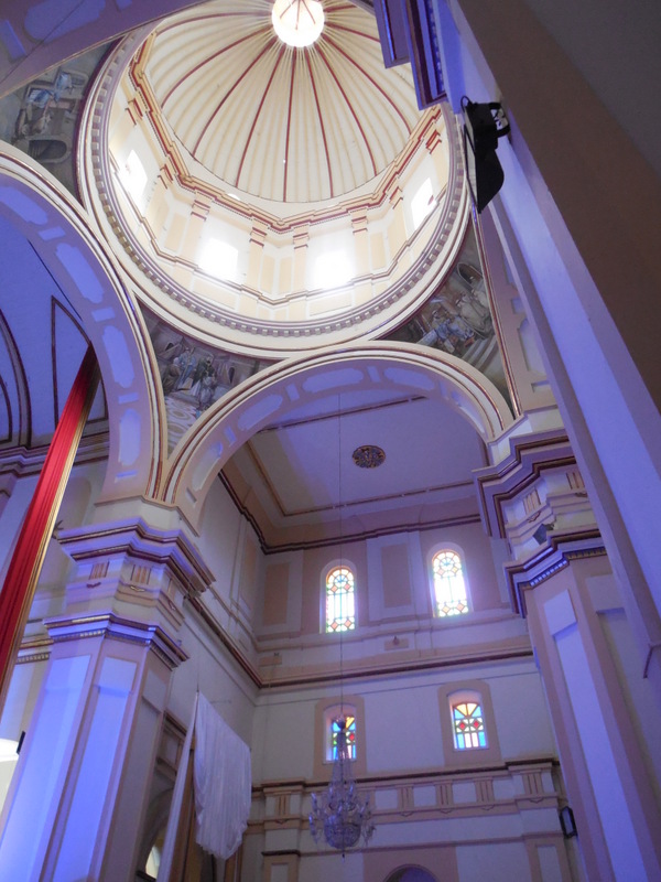 Yarumal church inside 1