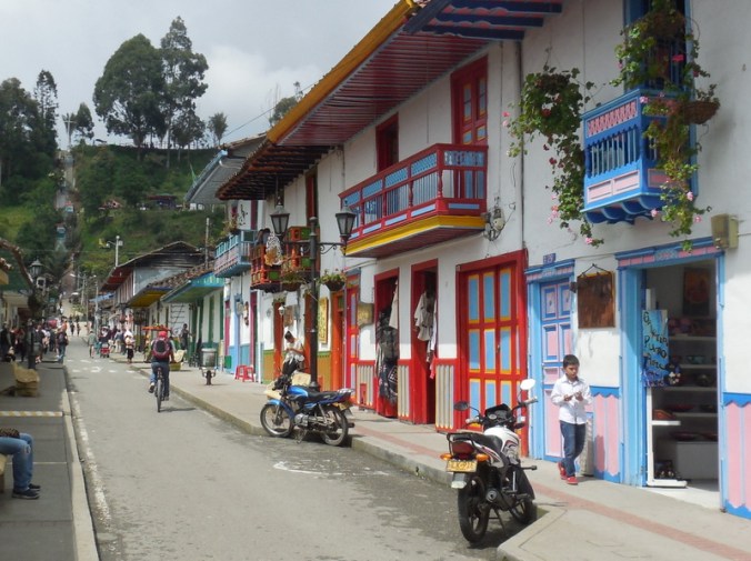 Salento street scene 10