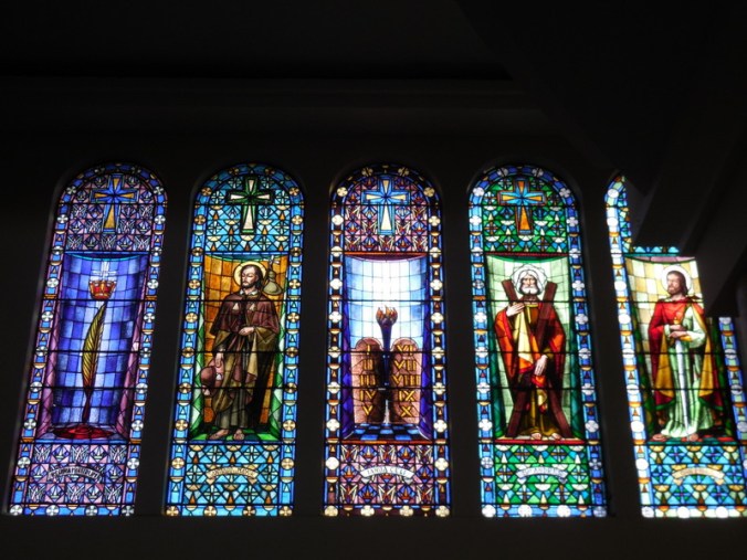 Ambato church inside 2