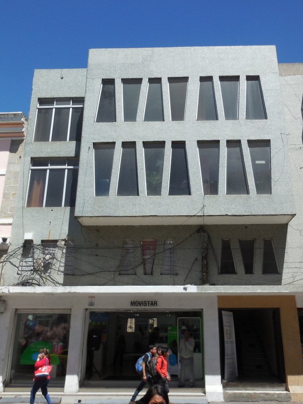 Riobamba modern 2-001