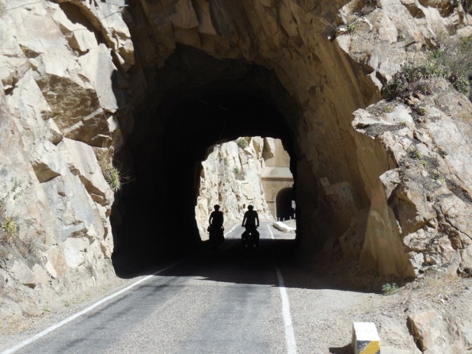 Canyon del Pato tunnel