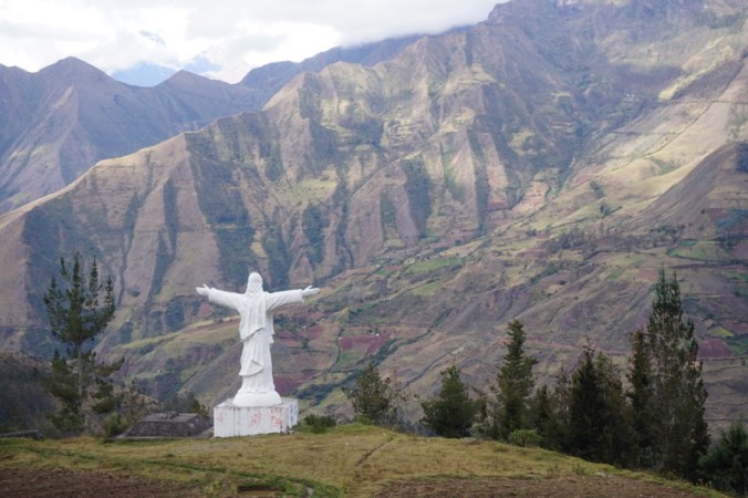 Andes statue