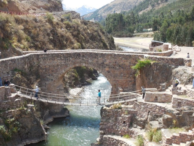 Inca and colonial bridges