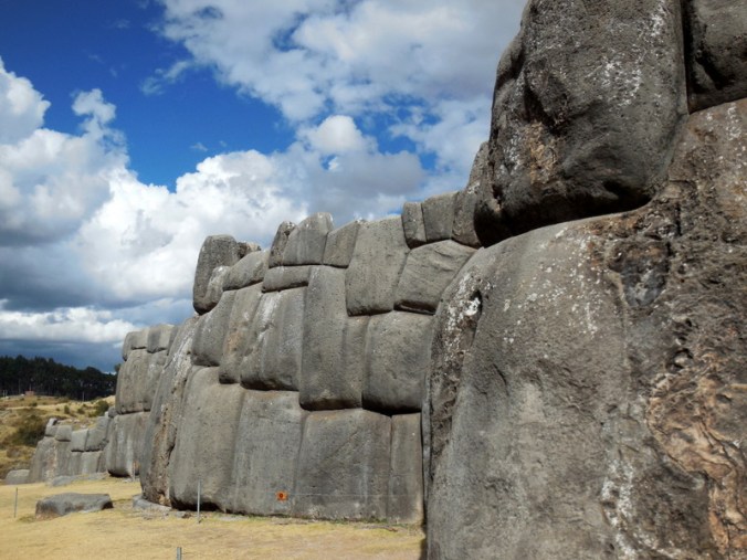 Sacsayhuamán walls 11