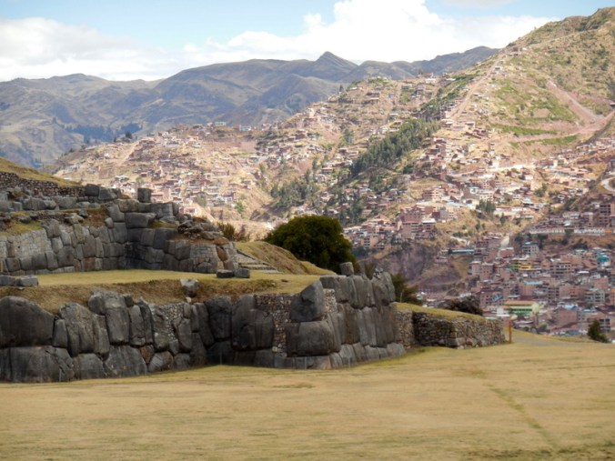 Sacsayhuamán walls 17