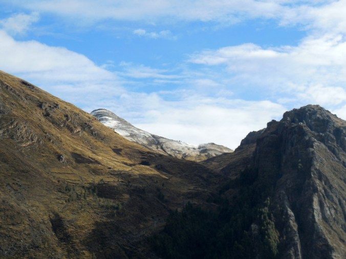 Snow over Huancavelica in the morning 1