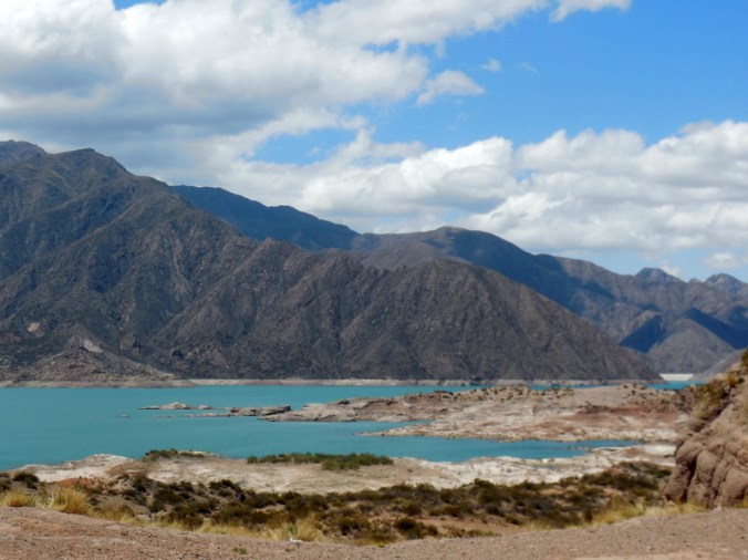 Lago Potrerillos
