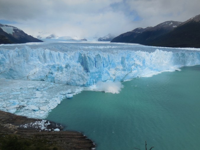 Glacier Perito Moreno in action 2