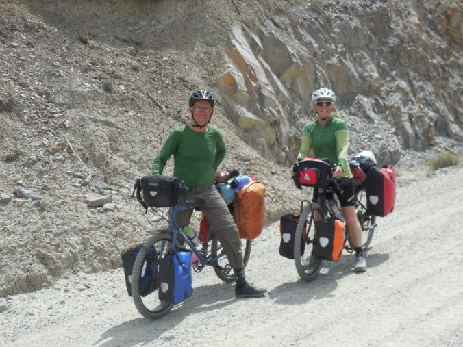 Canadians heading to Colombia