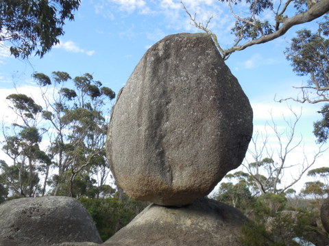 Granit Skywalk - balancing rock 5