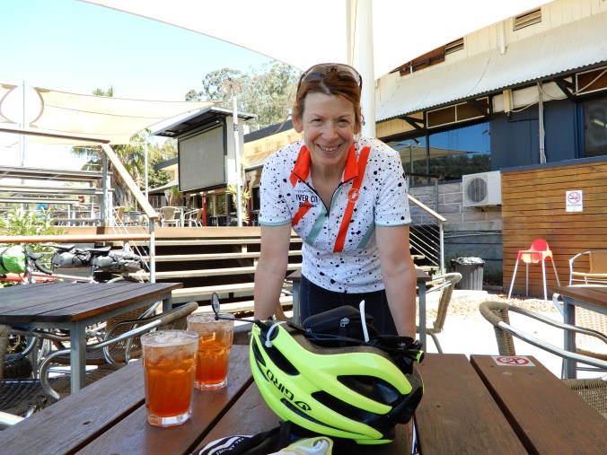 Wisemans Ferry Hotel