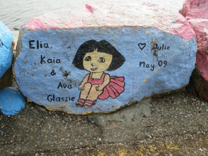 Waterfront art rocks 9